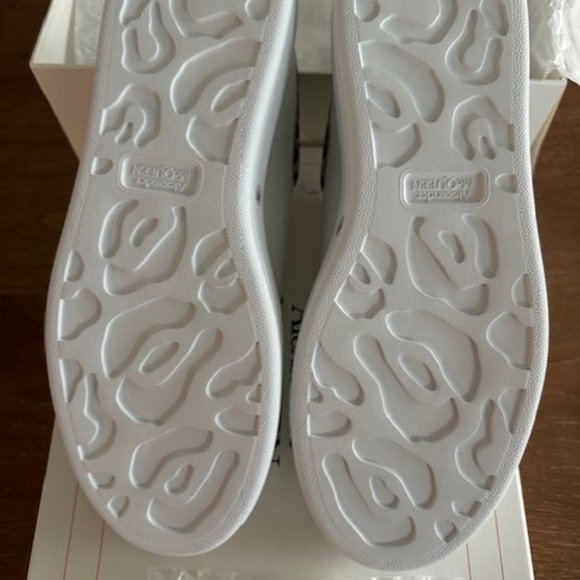 Alexander McQueen New Sneakers (Size 41)
